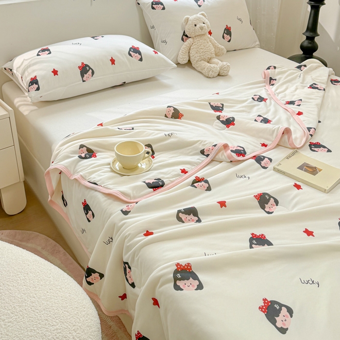 91家纺网 家纺一手货源 找家纺 葡萄家 2024新款A类母婴级大豆纤维牛奶丝针织棉夏凉被 可爱丸子