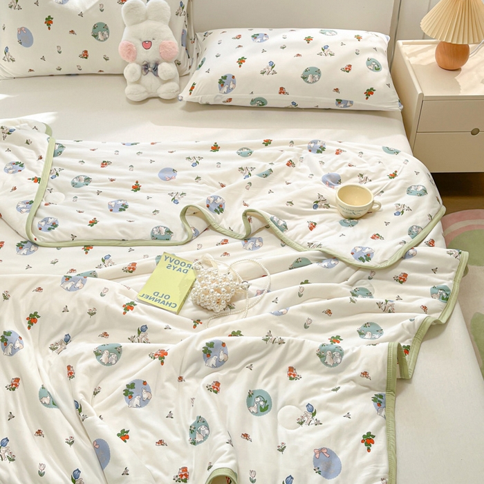 91家纺网 家纺一手货源 找家纺 葡萄家 2024新款A类母婴级大豆纤维牛奶丝针织棉夏凉被 草莓小兔