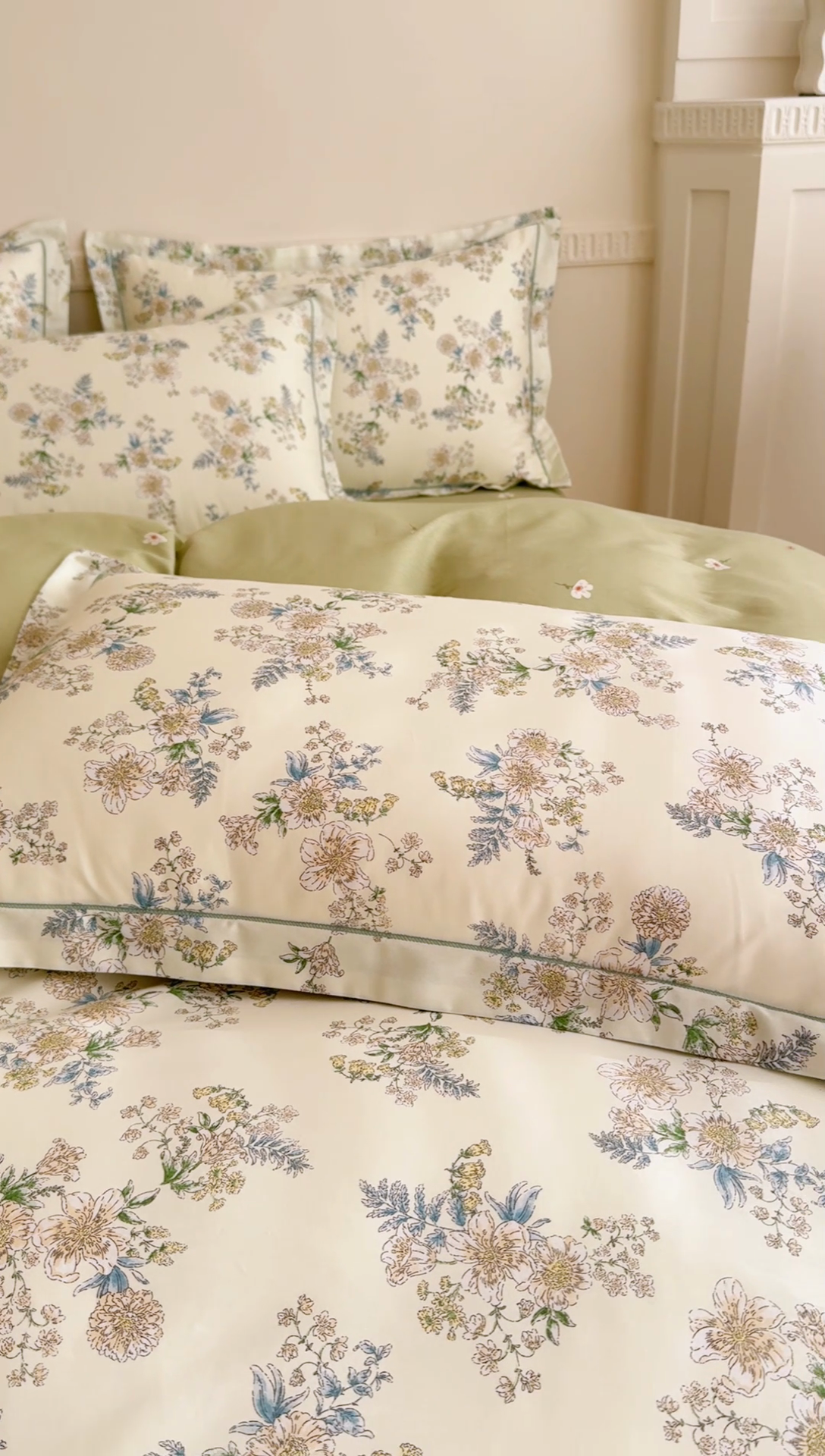 91家纺网 家纺一手货源 找家纺 丽卡家纺  家居馆 2024新款全棉四件套纯棉四件套碎花四件套 云中忆