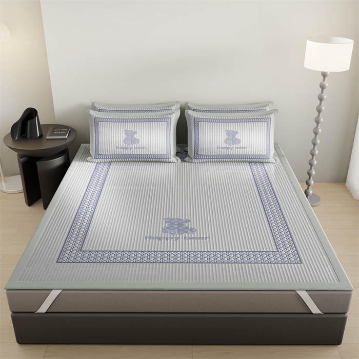 91家纺网 家纺一手货源 找家纺 伊被源 2024新款冰豆豆凉感PE软凉席--南极熊 南极熊-灰