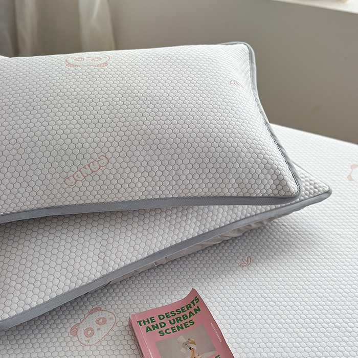 91家纺网 家纺一手货源 找家纺 2024 新款A类立体提花冰豆豆凉感抗菌凉席床笠款 熊猫粉紫