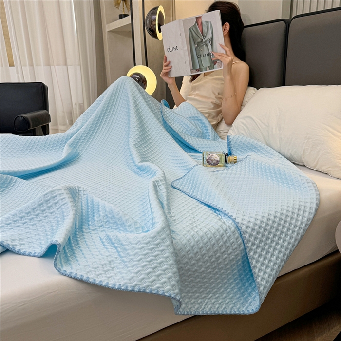 91家纺网 家纺一手货源 找家纺 伊被源 2024新款A类多功能抗菌夏凉被 冰幻兰