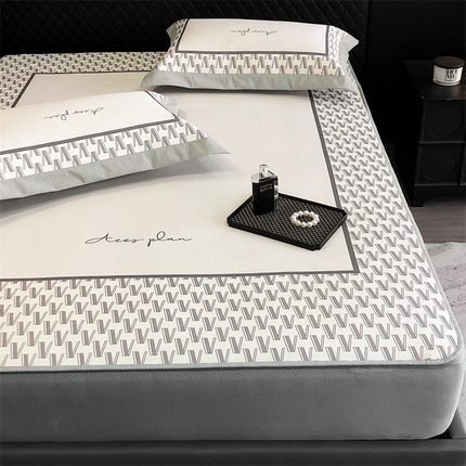 91家纺网 家纺一手货源 找家纺 三味舒屋 2025新款凉感抗菌防螨印花冰丝养生席手绘系列床笠款【简欧】  华伦灰