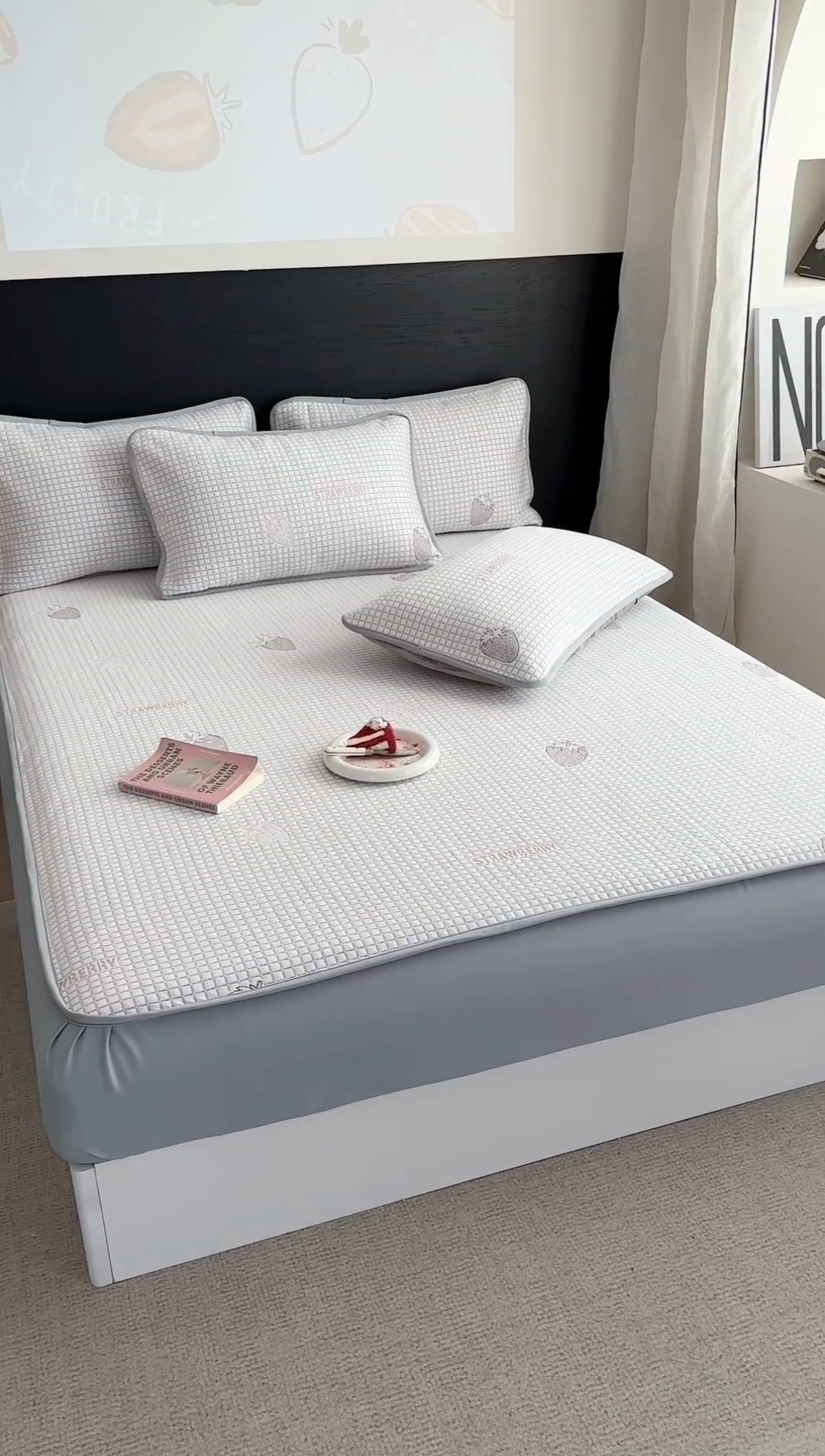 91家纺网 家纺一手货源 找家纺 2024 新款A类立体提花冰豆豆凉感抗菌凉席床笠款 小草莓粉紫