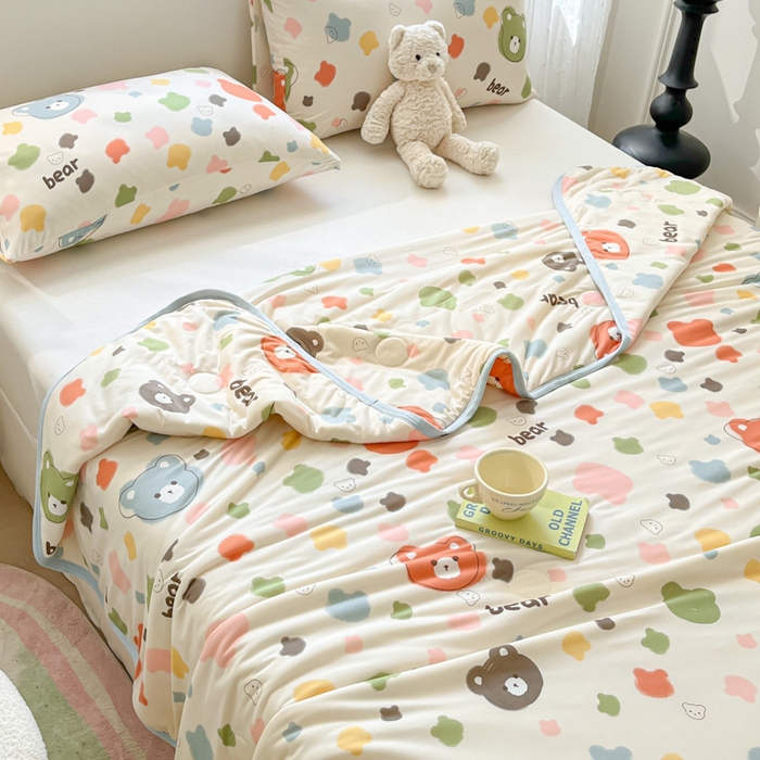 91家纺网 家纺一手货源 找家纺 葡萄家 2024新款A类母婴级大豆纤维牛奶丝针织棉夏凉被 迷彩小熊