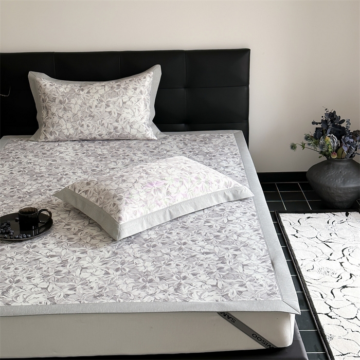 91家纺网 家纺一手货源 找家纺 三味舒屋 2026新款凉感抗菌防螨印花冰丝养生席手绘系列【花卉】床席款 墨语