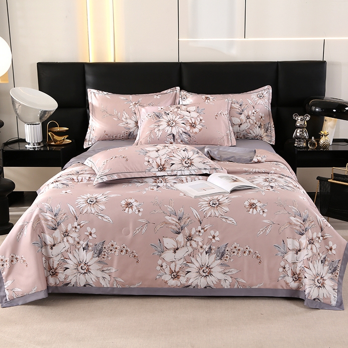 91家纺网 家纺一手货源 找家纺 富之航家纺 2024新款拼角宽边水洗天丝夏被四件套 花悦吟粉