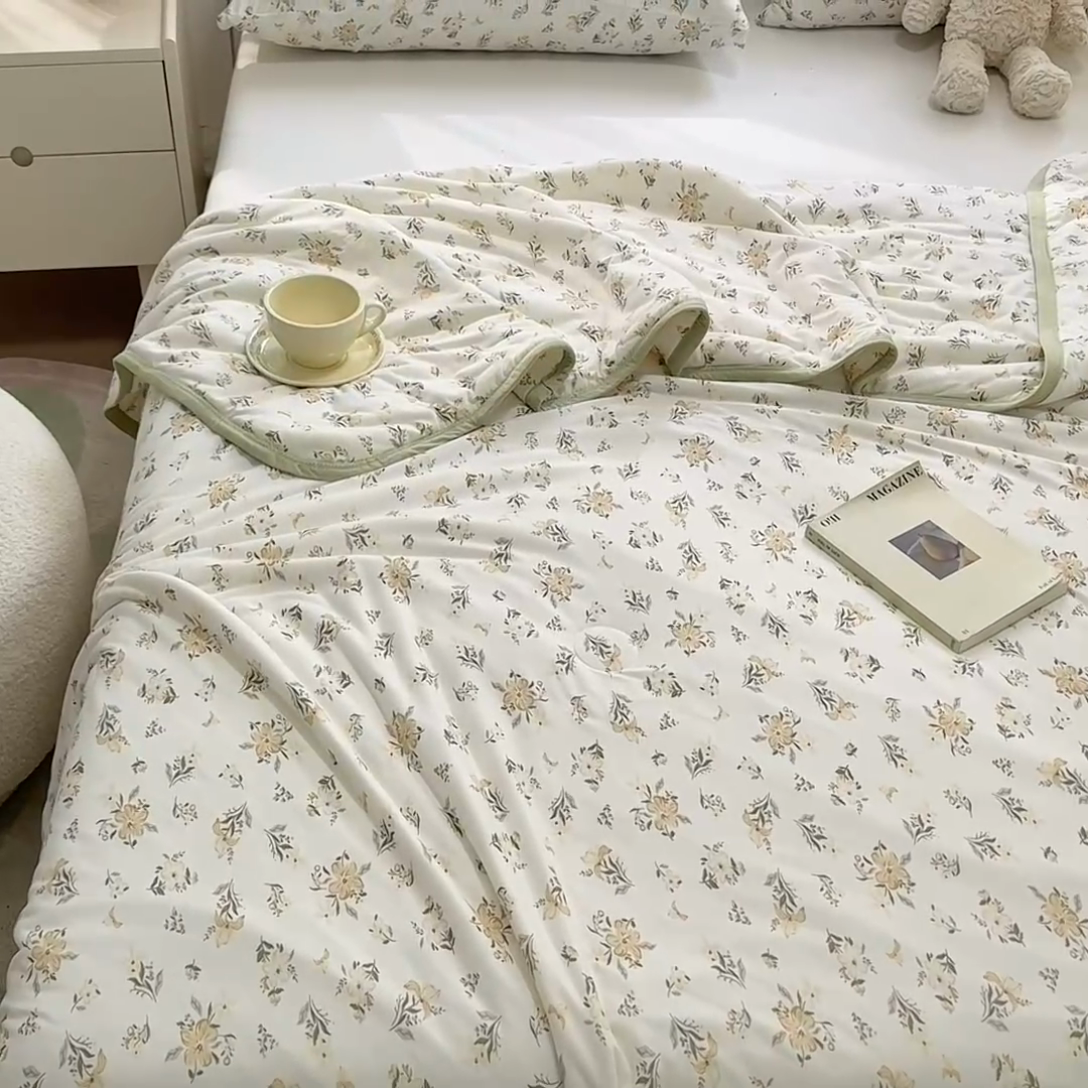 91家纺网 家纺一手货源 找家纺 葡萄家 2024新款A类母婴级大豆纤维牛奶丝针织棉夏凉被 花开半夏