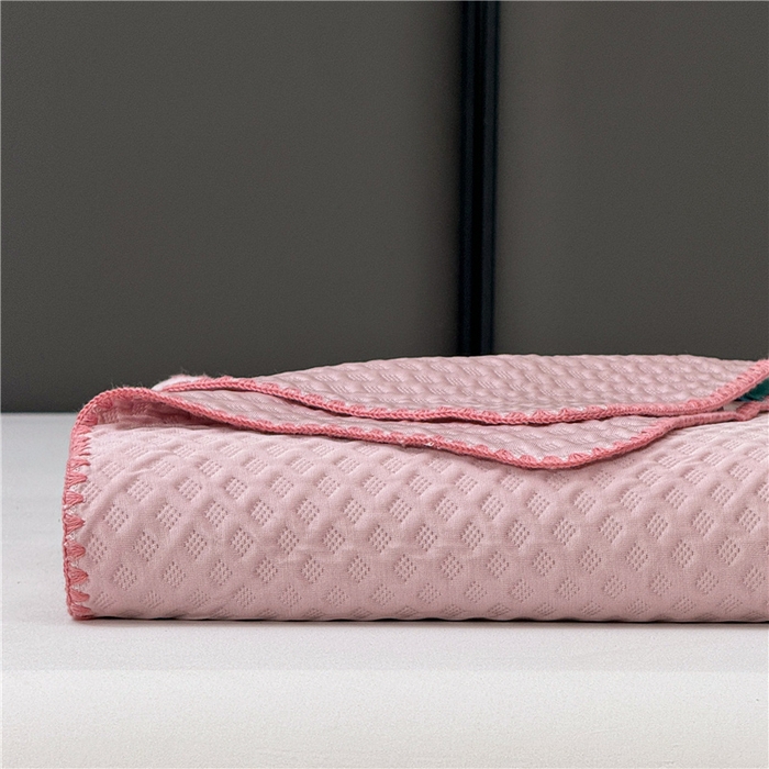 91家纺网 家纺一手货源 找家纺 伊被源 2024新款A类多功能抗菌夏凉被 冰透粉