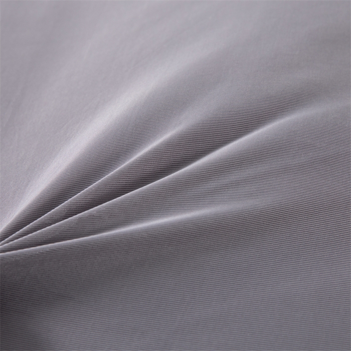 91家纺网 家纺一手货源 找家纺 照世 2024新款凉感丝轻奢抱枕被 深灰色