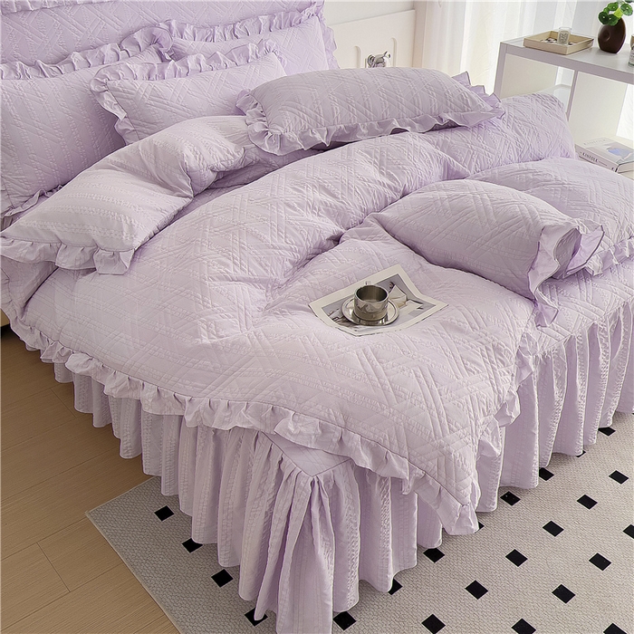 91家纺网 家纺一手货源 找家纺 十个点 2024新款亲肤水洗泡泡棉夹棉绗缝床裙款单品及套件 媚紫