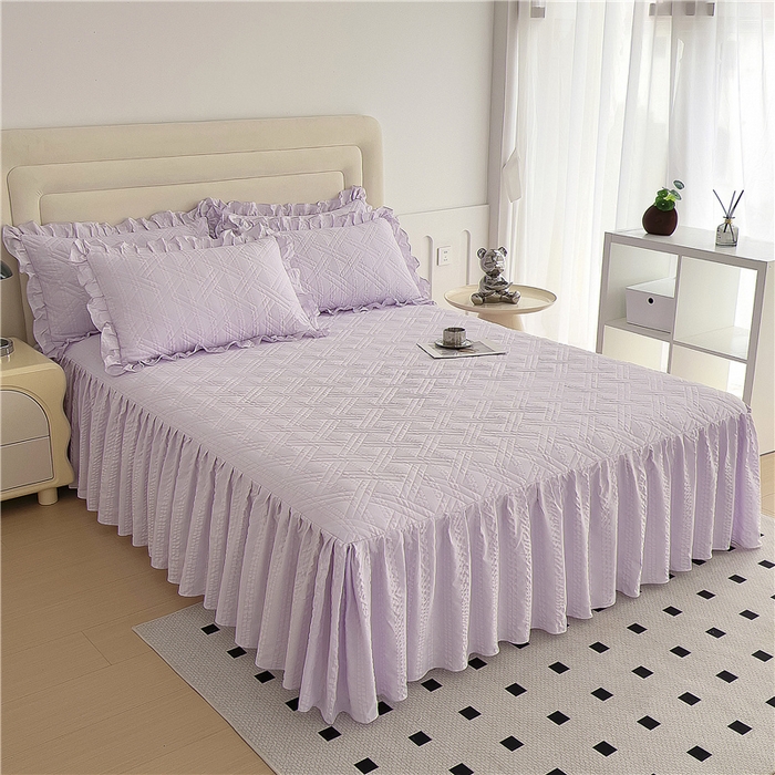 91家纺网 家纺一手货源 找家纺 十个点 2024新款亲肤水洗泡泡棉夹棉绗缝床裙款单品及套件 媚紫