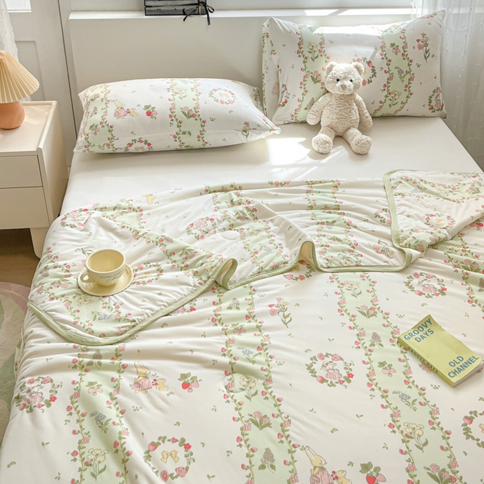 91家纺网 家纺一手货源 找家纺 葡萄家 2024新款A类母婴级大豆纤维牛奶丝针织棉夏凉被 绿野仙踪