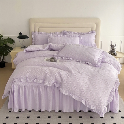 91家纺网 家纺一手货源 找家纺 十个点 2024新款亲肤水洗泡泡棉夹棉绗缝床裙款单品及套件 媚紫