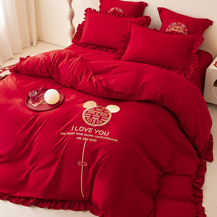 91家纺网 家纺一手货源 找家纺 玉雅家纺 2025新款磨毛时尚花边款床裙婚庆四件套 花边款-爱的故事