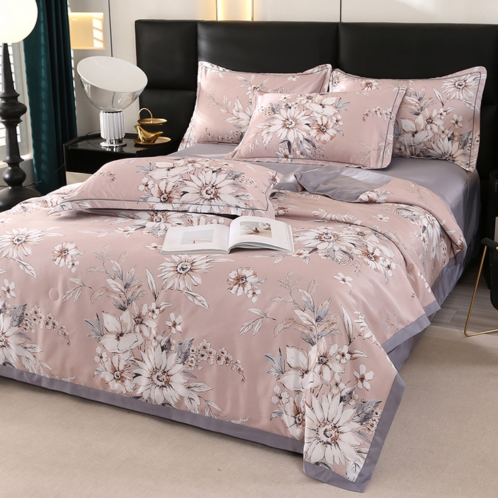 91家纺网 家纺一手货源 找家纺 富之航家纺 2024新款拼角宽边水洗天丝夏被四件套 花悦吟粉