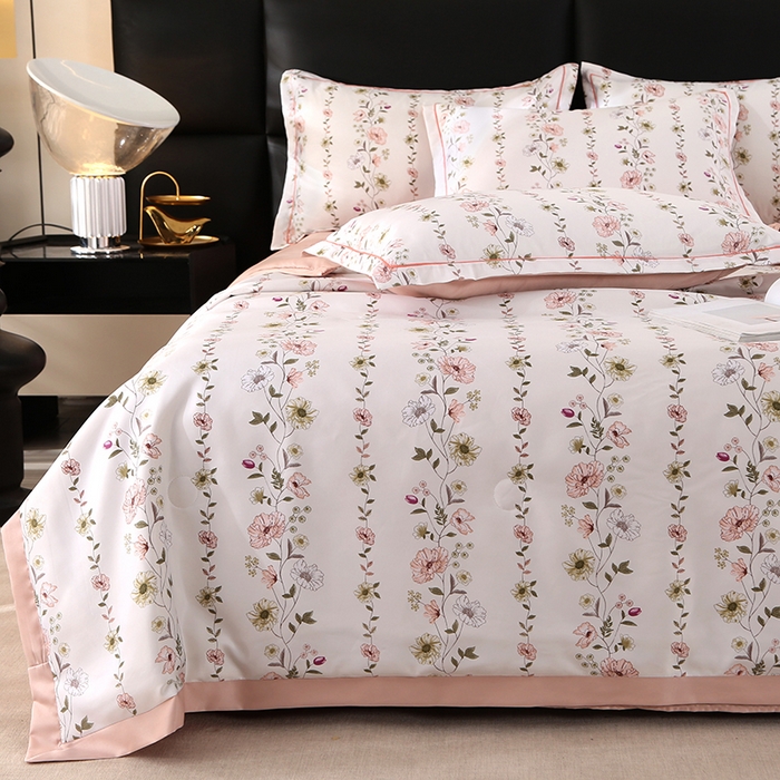 91家纺网 家纺一手货源 找家纺 富之航家纺 2024新款拼角宽边水洗天丝夏被四件套 园艺红