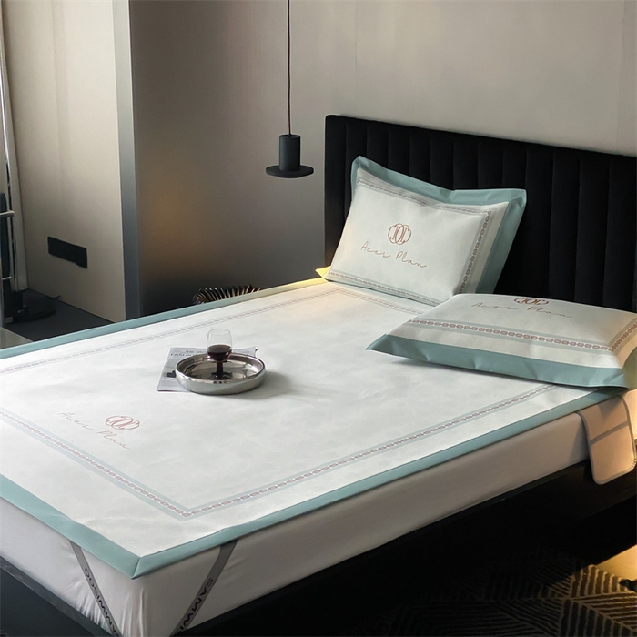 91家纺网 家纺一手货源 找家纺 三味舒屋 2025新款凉感抗菌防螨印花冰丝养生席手绘系列床席款【简欧】  安娜绿