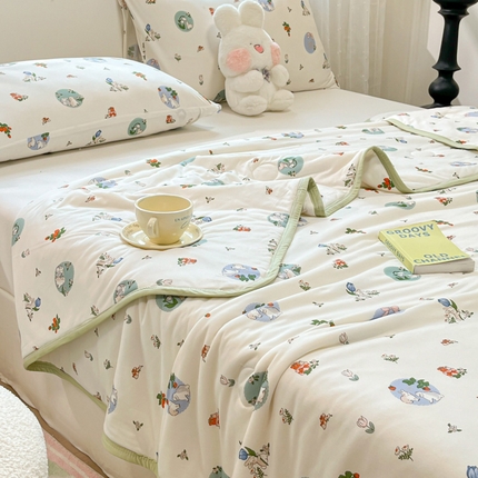 葡萄家 2024新款A类母婴级大豆纤维牛奶丝针织棉夏凉被 草莓小兔