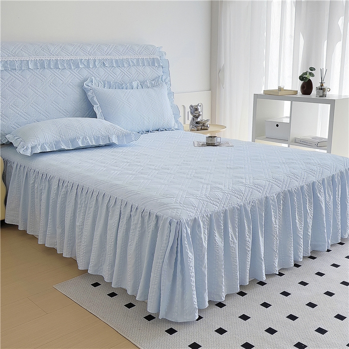 91家纺网 家纺一手货源 找家纺 2024新款亲肤水洗泡泡棉夹棉绗缝床裙款单品及套件 天蓝