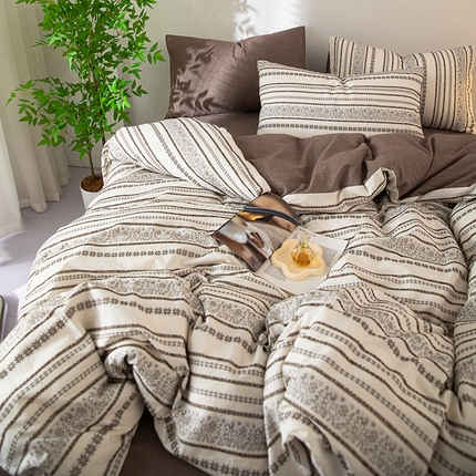 91家纺网 家纺一手货源 找家纺 （总）木兰花 2024新款小众全棉色织提花水洗棉四件套-林深见鹿