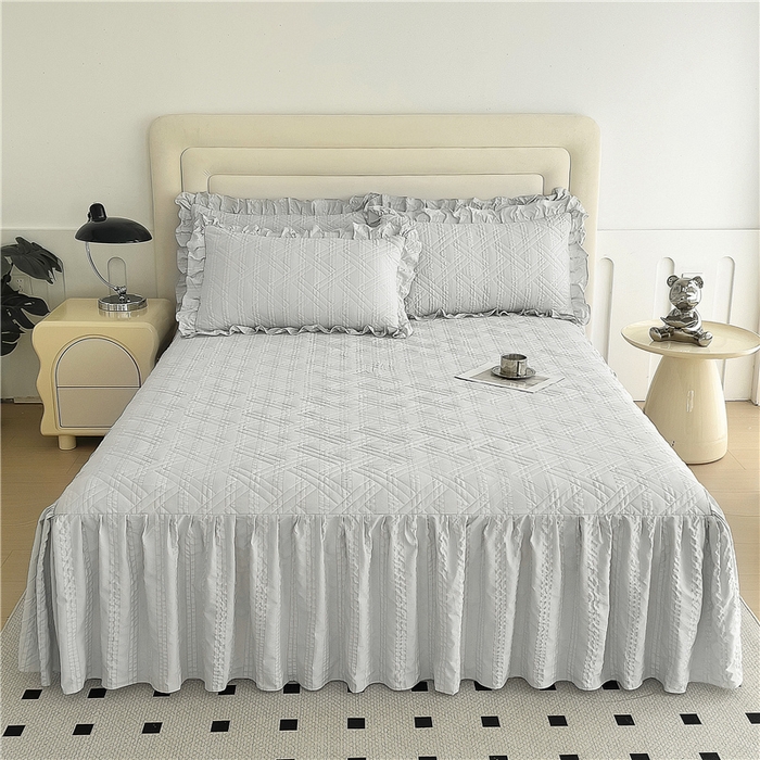 91家纺网 家纺一手货源 找家纺 十个点 2024新款亲肤水洗泡泡棉夹棉绗缝床裙款单品及套件 银灰