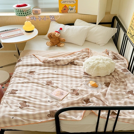 91家纺网 家纺一手货源 找家纺 顾里家纺 2024新款ins韩系华夫格夏凉被夏被空调被 格子小熊