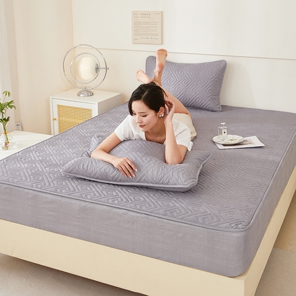 91家纺网 家纺一手货源 找家纺 （总）茉保家纺 2024新款加厚磨毛回形格夹棉床笠