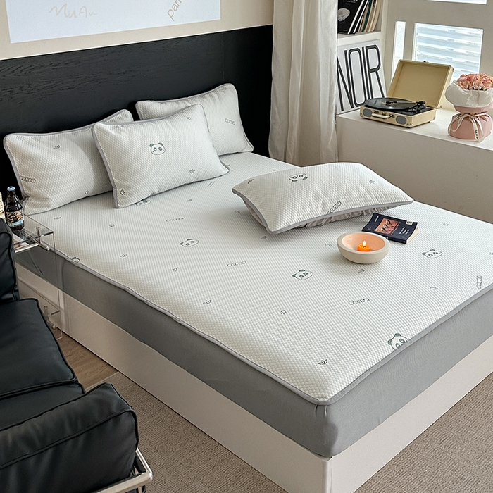 91家纺网 家纺一手货源 找家纺 2024 新款A类立体提花冰豆豆凉感抗菌凉席床笠款 熊猫绿