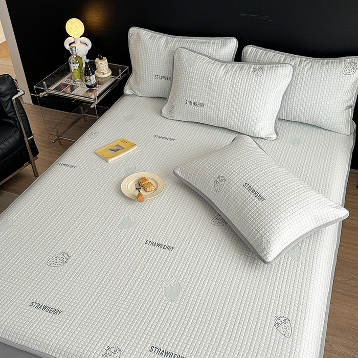 91家纺网 家纺一手货源 找家纺 2024 新款A类立体提花冰豆豆凉感抗菌凉席床笠款 小草莓绿