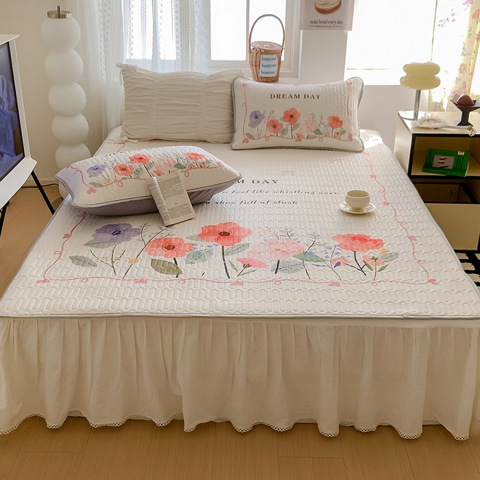 91家纺网 家纺一手货源 找家纺 顾里家纺 顾里家纺 2024新款凉感丝数码印花INS风大版凉席三件套 晕染花花