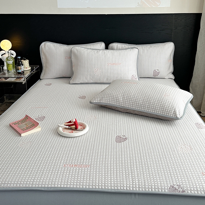 91家纺网 家纺一手货源 找家纺 2024 新款A类立体提花冰豆豆凉感抗菌凉席床笠款 小草莓粉紫