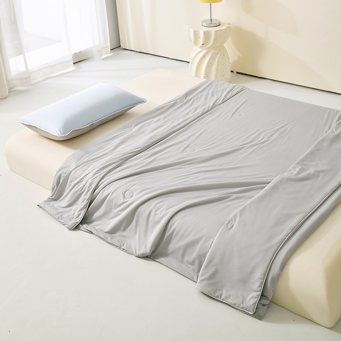 91家纺网 家纺一手货源 找家纺 彩烨 2024纯色凉感丝夏被冰淇淋夏凉被素色空调被学生 【星空灰】