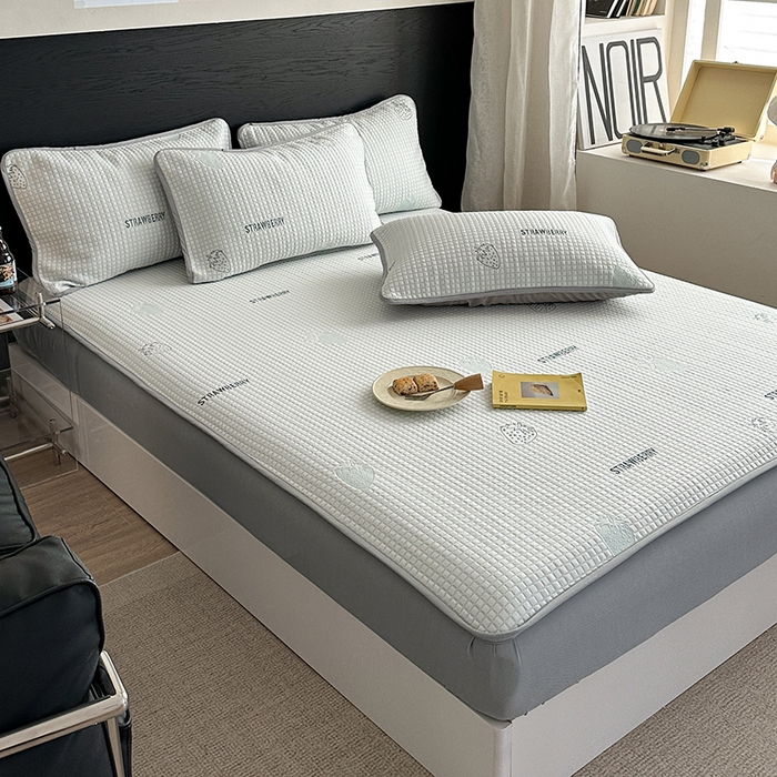 91家纺网 家纺一手货源 找家纺 2024 新款A类立体提花冰豆豆凉感抗菌凉席床笠款 小草莓绿