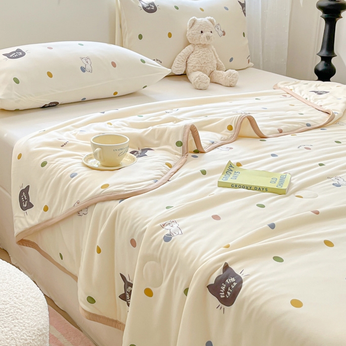 91家纺网 家纺一手货源 找家纺 葡萄家 2024新款A类母婴级大豆纤维牛奶丝针织棉夏凉被 波点猫