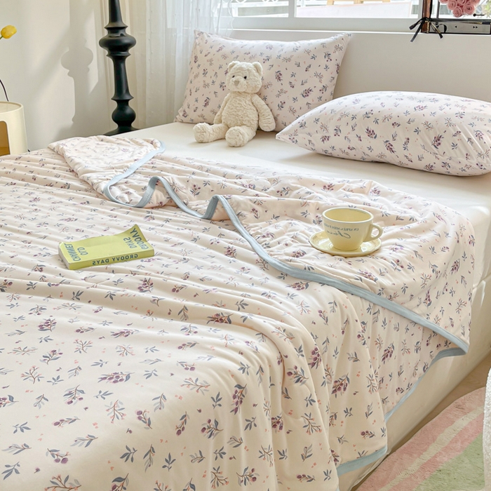 91家纺网 家纺一手货源 找家纺 葡萄家 2024新款A类母婴级大豆纤维牛奶丝针织棉夏凉被 紫色花甜