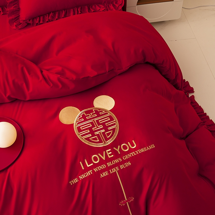 91家纺网 家纺一手货源 找家纺 玉雅家纺 2025新款磨毛时尚花边款床裙婚庆四件套 花边款-爱的故事