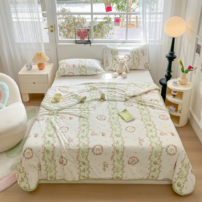 91家纺网 家纺一手货源 找家纺 葡萄家 2024新款A类母婴级大豆纤维牛奶丝针织棉夏凉被 绿野仙踪