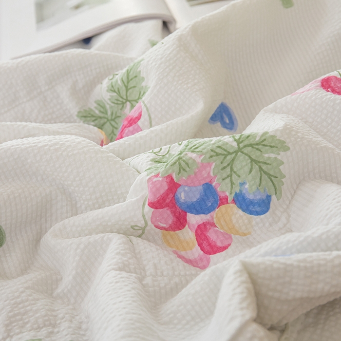 91家纺网 家纺一手货源 找家纺 梓依 2024新款泡泡纱夏被 恐龙乐园