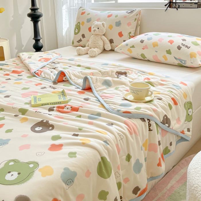 91家纺网 家纺一手货源 找家纺 葡萄家 2024新款A类母婴级大豆纤维牛奶丝针织棉夏凉被 迷彩小熊