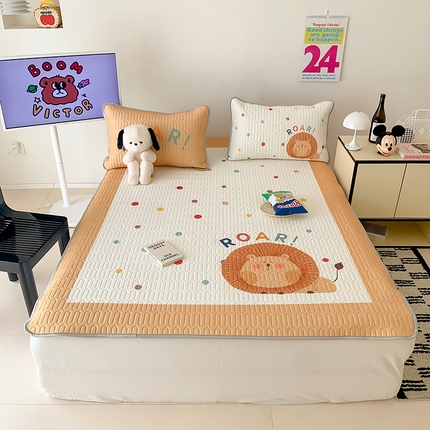 91家纺网 家纺一手货源 找家纺 顾里家纺 顾里家纺 2024新款凉感丝数码印花INS风大版凉席三件套 波点狮子