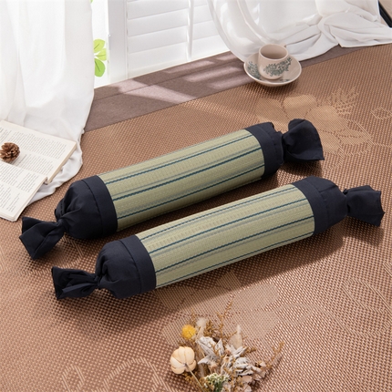 91家纺网 家纺一手货源 找家纺 （总）仁宇枕业 2024年新款枕芯 天然蔺草凉席糖果枕头护颈椎圆形枕芯