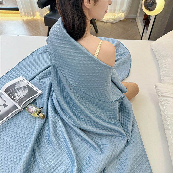 91家纺网 家纺一手货源 找家纺 伊被源 2024新款A类多功能抗菌夏凉被 冰雾兰