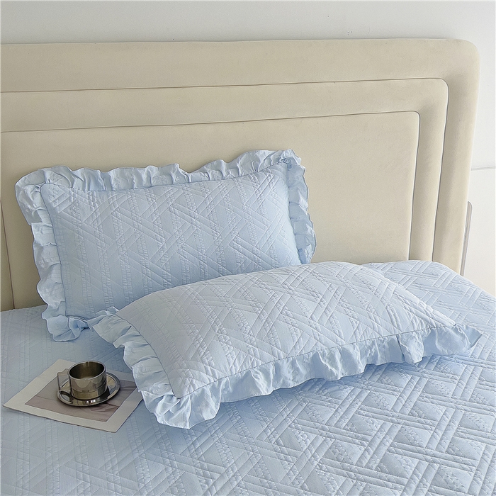 91家纺网 家纺一手货源 找家纺 十个点 2024新款亲肤水洗泡泡棉夹棉绗缝床裙款单品及套件 天蓝