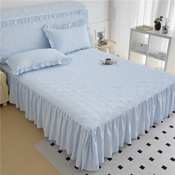 91家纺网 家纺一手货源 找家纺 2024新款亲肤水洗泡泡棉夹棉绗缝床裙款单品及套件 天蓝