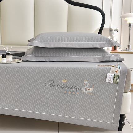 91家纺网 家纺一手货源 找家纺 （总）小牛席业 加厚款-满天星天鹅刺绣凉感冰丝席系列凉席藤席冰丝席冰藤席豆豆席乳胶席