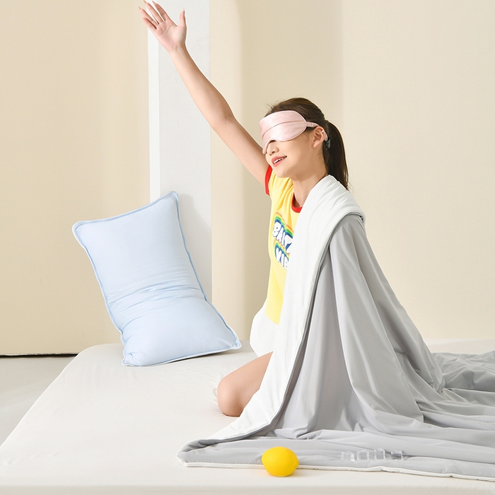 91家纺网 家纺一手货源 找家纺 彩烨 2024纯色凉感丝夏被冰淇淋夏凉被素色空调被学生【星空灰白】