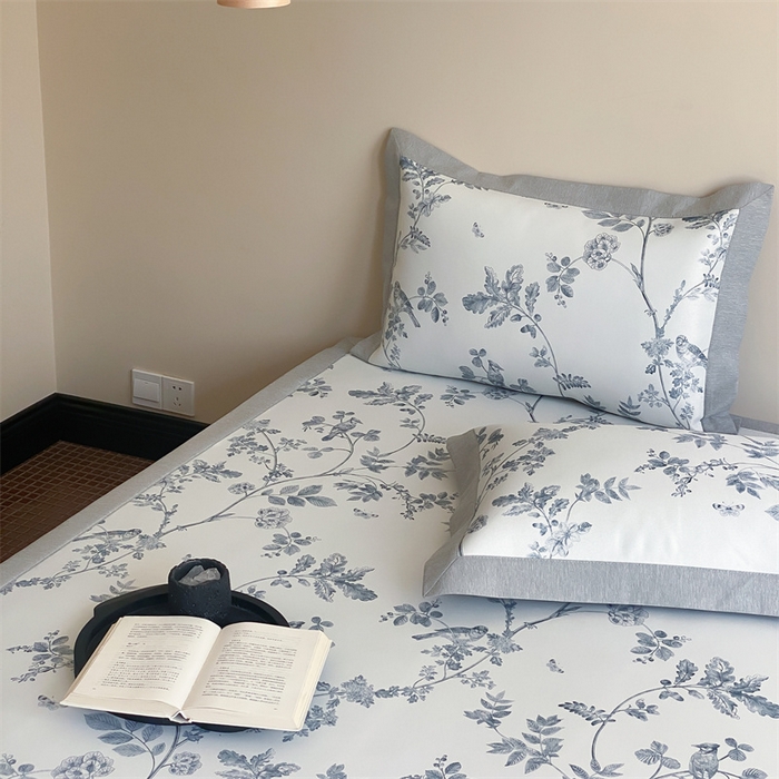 91家纺网 家纺一手货源 找家纺 三味舒屋 2026新款凉感抗菌防螨印花冰丝养生席手绘系列【花卉】床席款 枝晓蓝