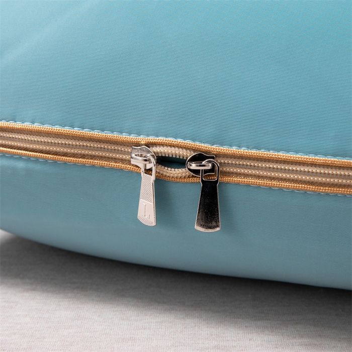 91家纺网 家纺一手货源 找家纺 照世 2024新款凉感丝轻奢抱枕被 云水绿