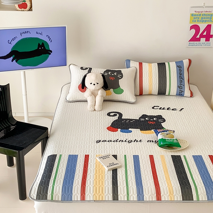 91家纺网 家纺一手货源 找家纺 顾里家纺 顾里家纺 2024新款凉感丝数码印花INS风大版凉席三件套 时尚猫猫